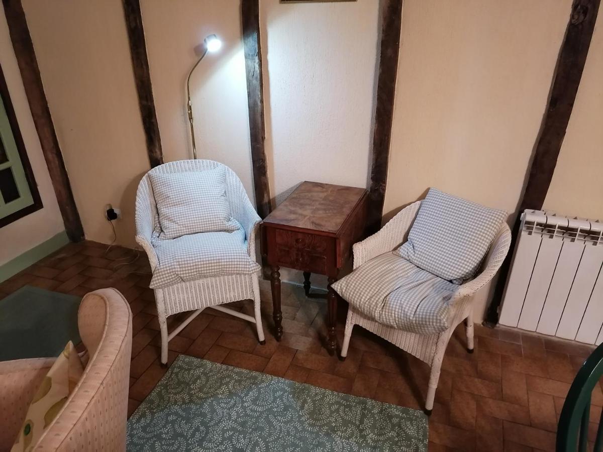 Les Ecuries Des Princesses Fontevraud L'Abbaye Zewnętrze zdjęcie